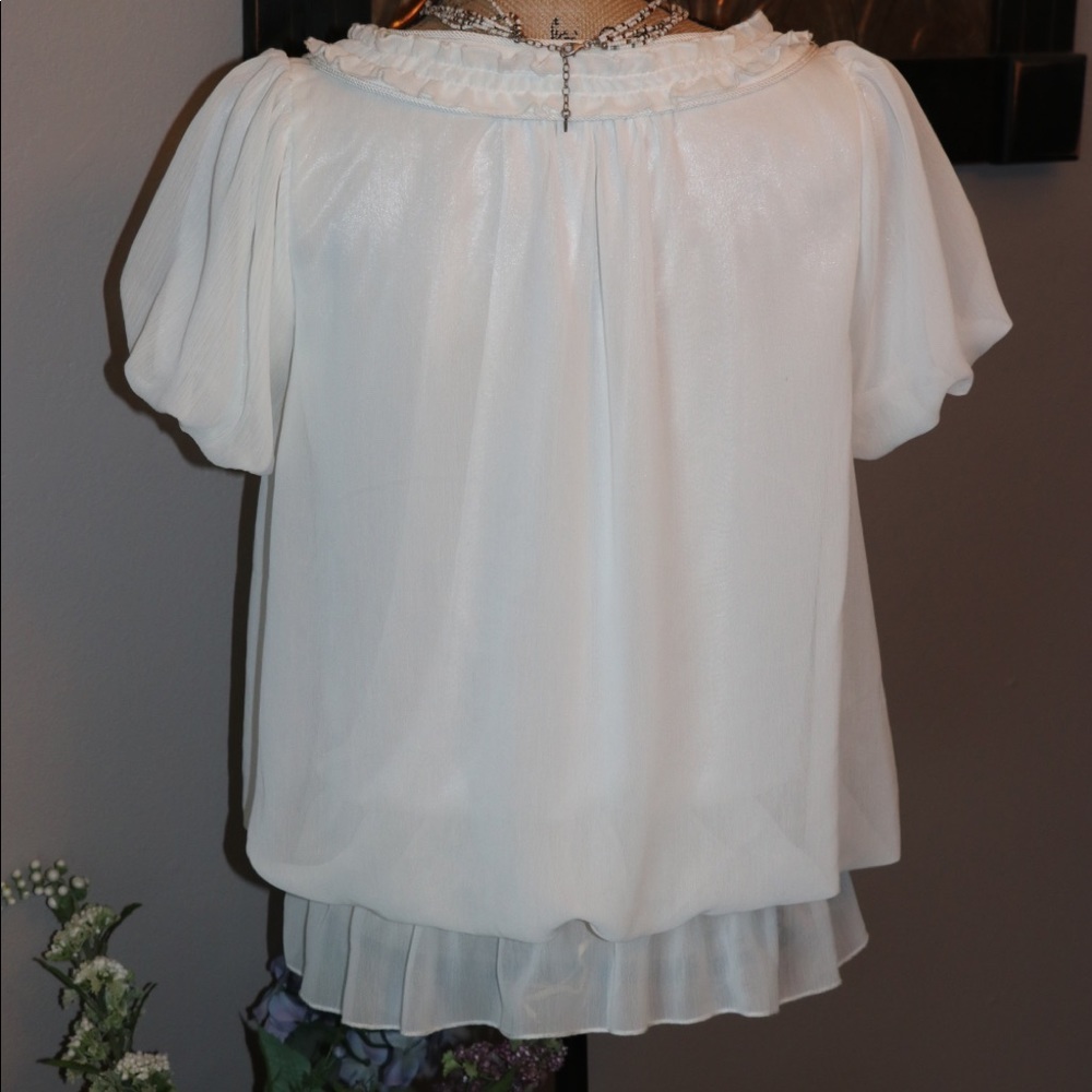 Beautiful off white sheer/lined top - Picture 4 of 5